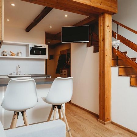 Center City Charming Loft Apartment Kassa Kültér fotó