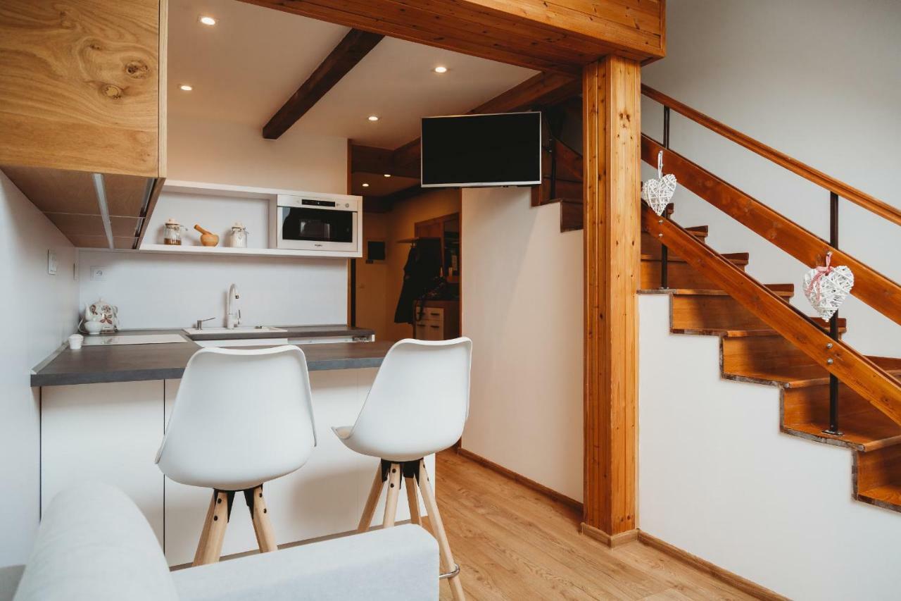 Center City Charming Loft Apartment Kassa Kültér fotó